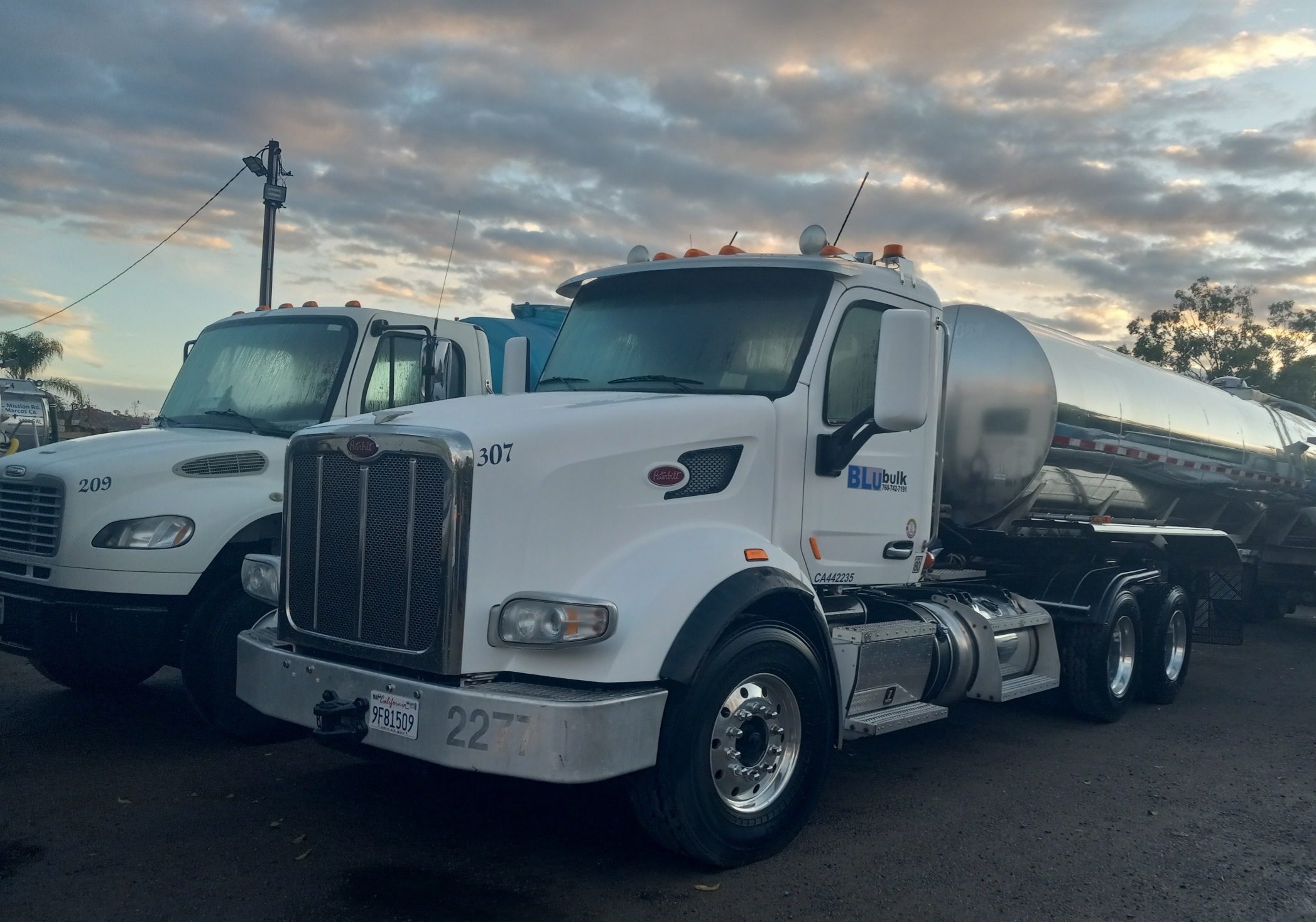 POTABLE TANKS & TRUCKS